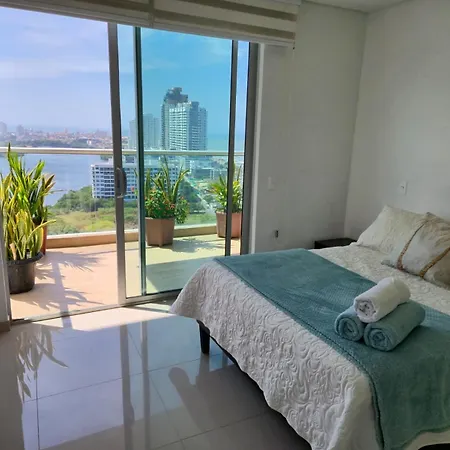 Con Vista Al Mar Y Al Centro De